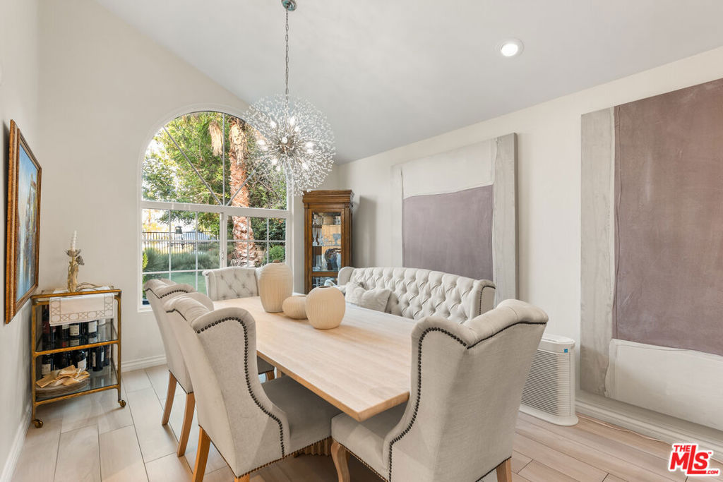 7282 Woodvale Court