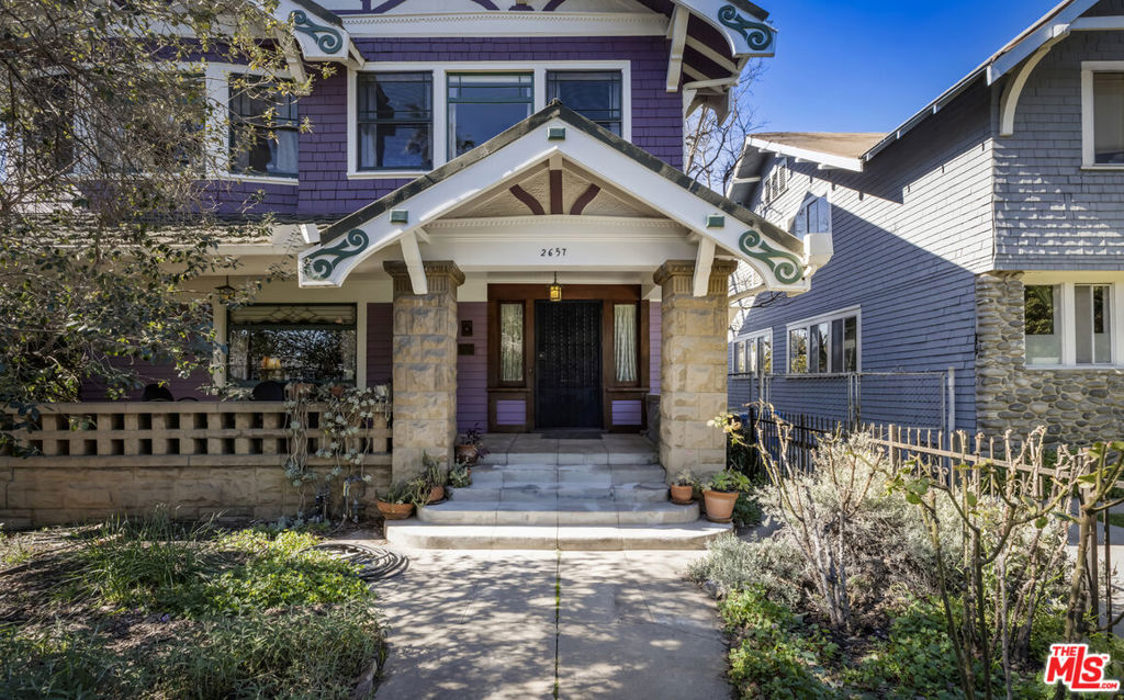 2657 Van Buren Place