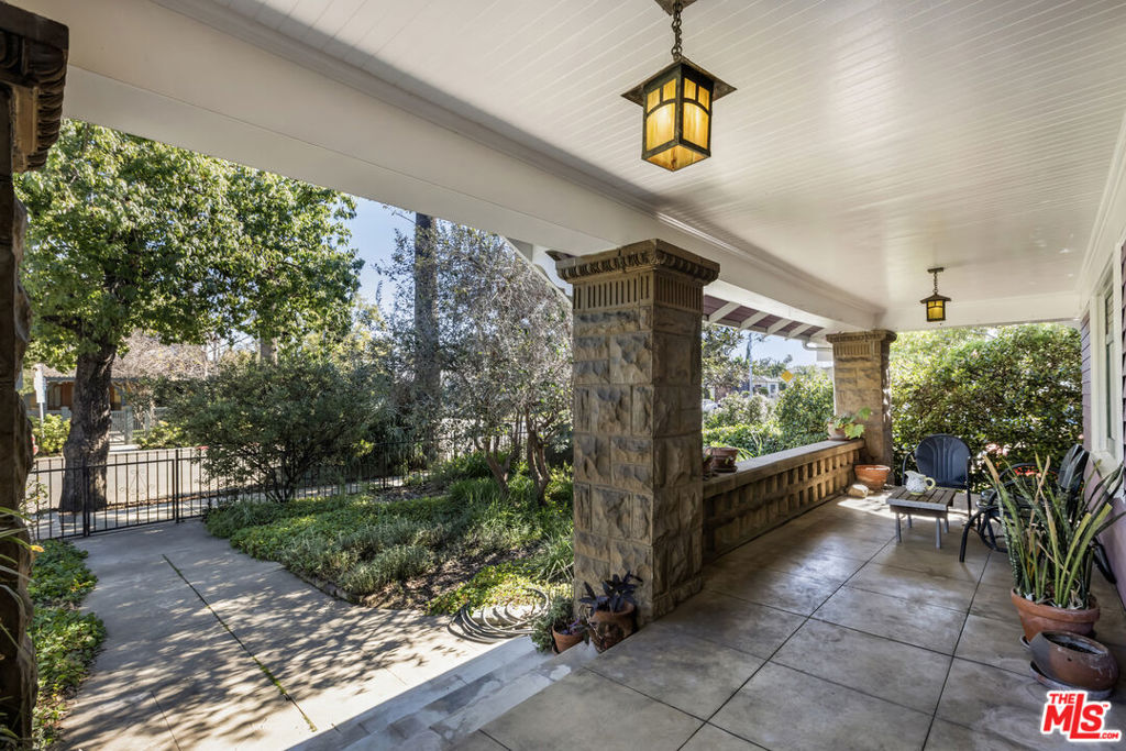 2657 Van Buren Place