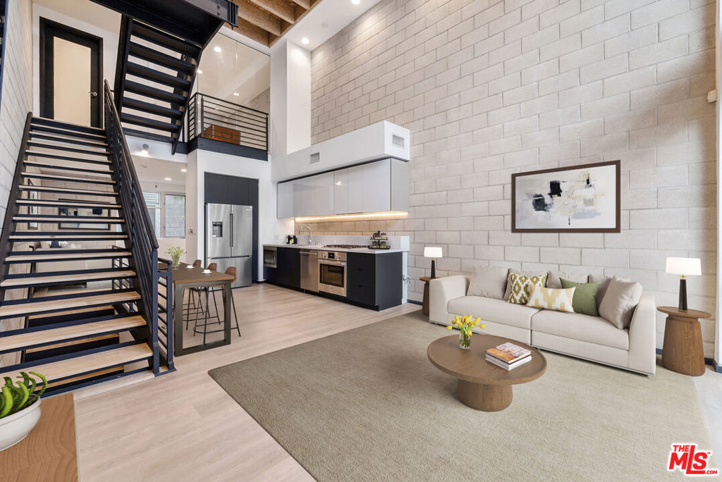 Properties 1 3450 Cahuenga Boulevard 411