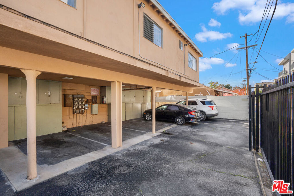 11447 Tiara Street 1