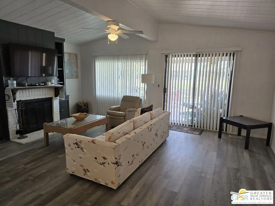 Thousand Palms, California 92276, United States, 3 Bedrooms Bedrooms, ,2 BathroomsBathrooms,Residential,Active,163537