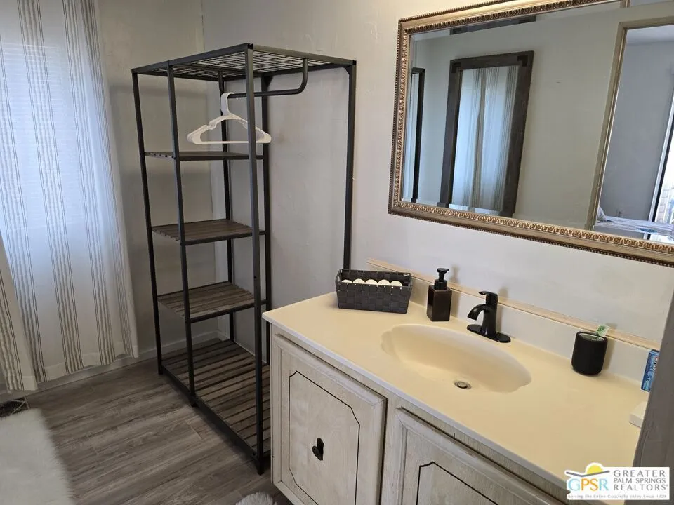 Thousand Palms, California 92276, United States, 3 Bedrooms Bedrooms, ,2 BathroomsBathrooms,Residential,Active,163537