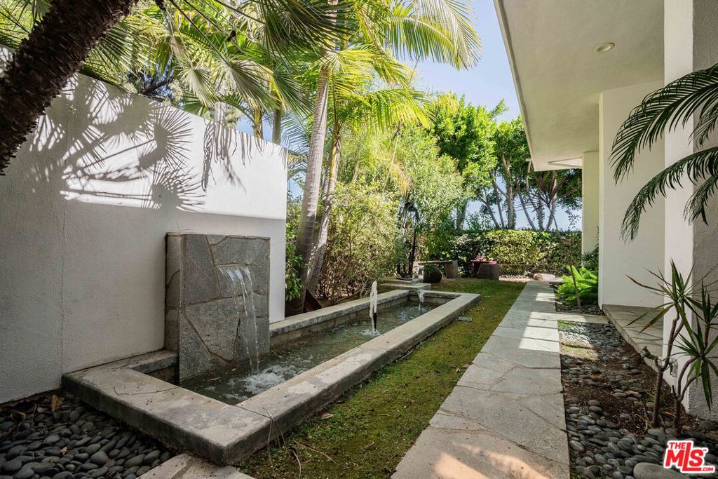 10916 Alta View Drive