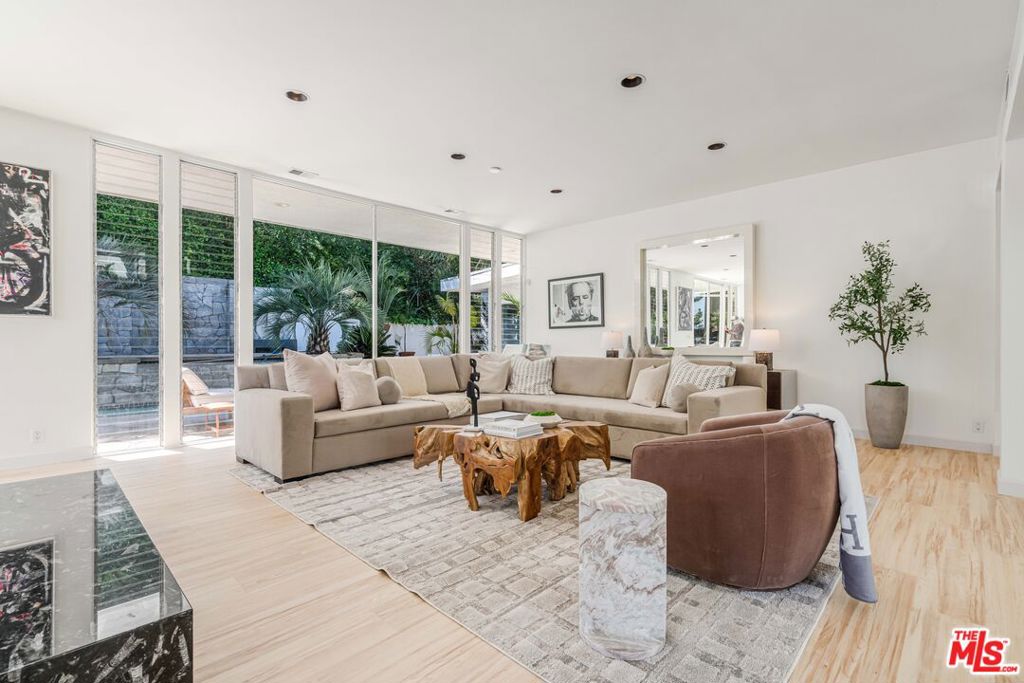 10916 Alta View Drive