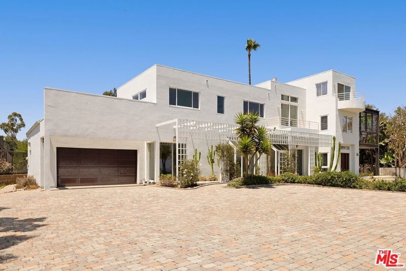 29035 Cliffside Drive