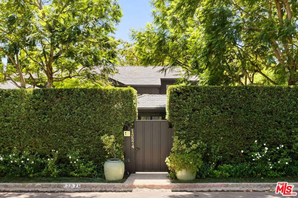 13574 D'Este Drive