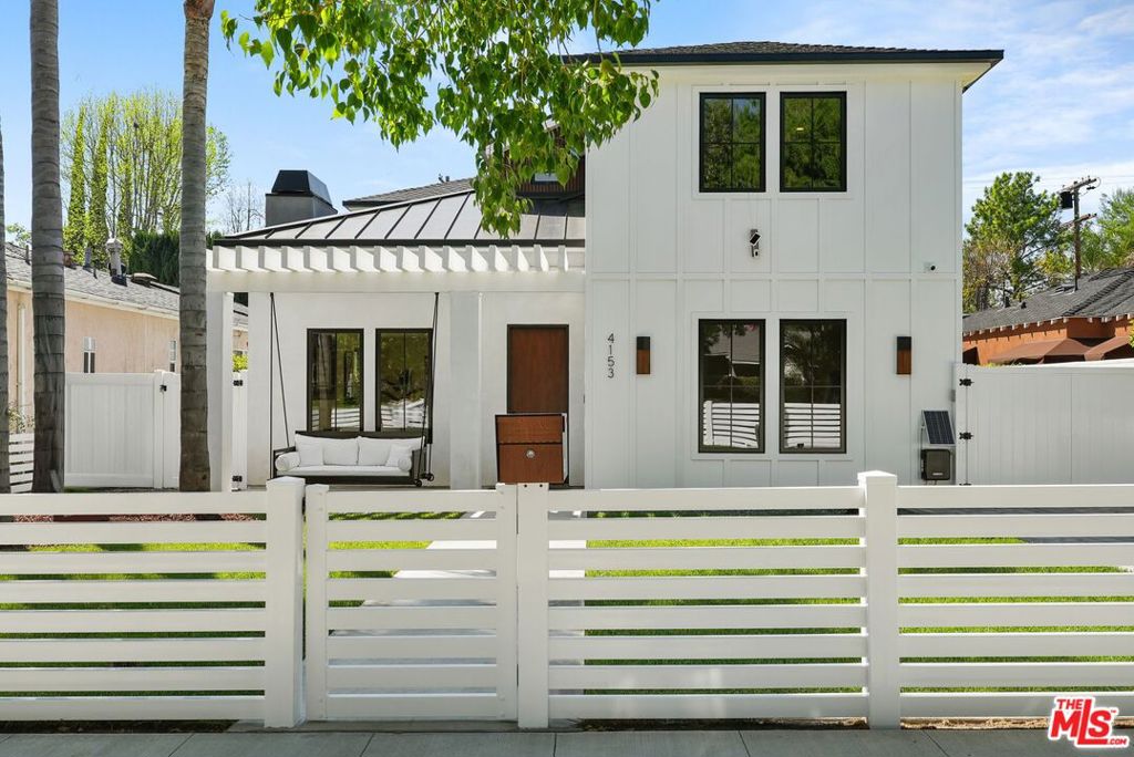 Properties 2 4153 Vantage Avenue