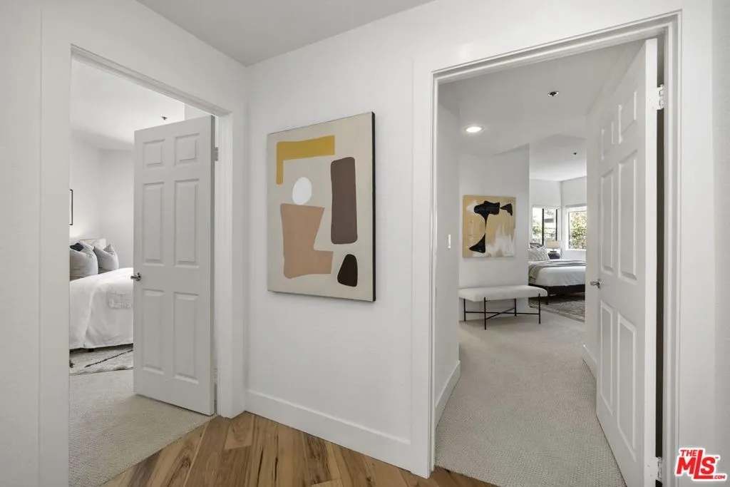 Los Angeles, California 90024, United States, 2 Bedrooms Bedrooms, ,2 BathroomsBathrooms,Residential,Pending,181631