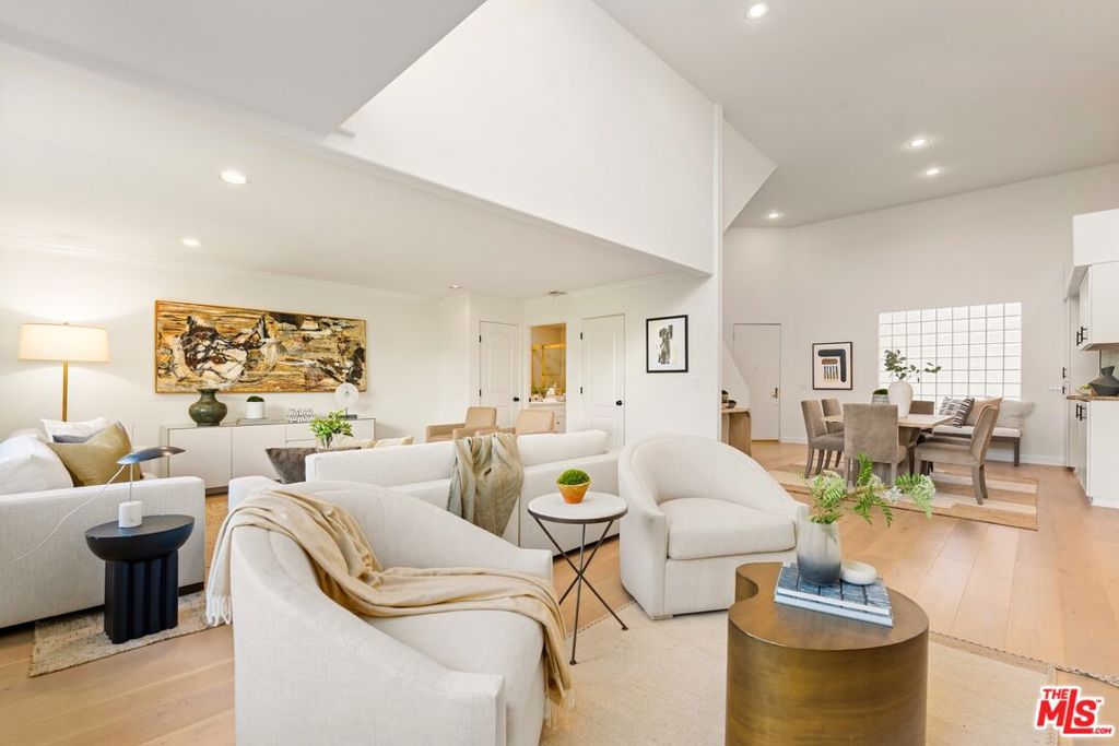 390 S Sepulveda Boulevard 409