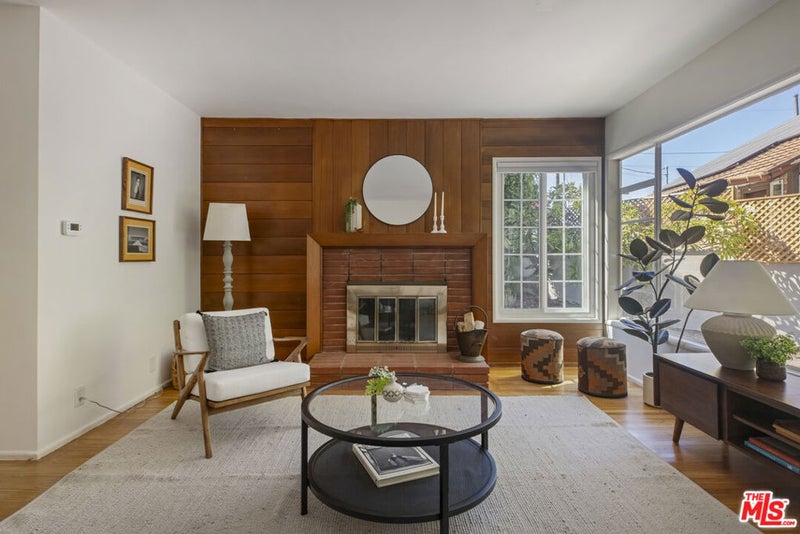 4163 Verdugo View Drive