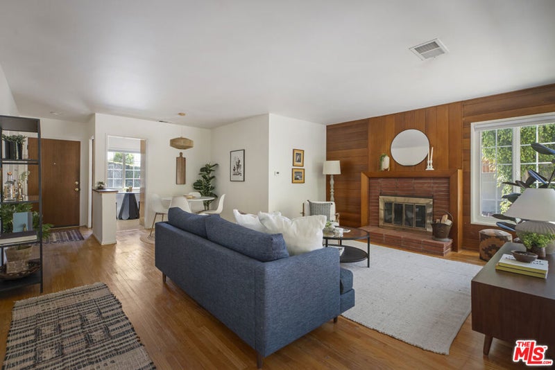 4163 Verdugo View Drive