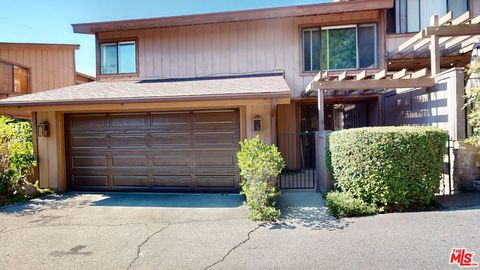 21 Northwoods Lane La Crescenta CA 91214