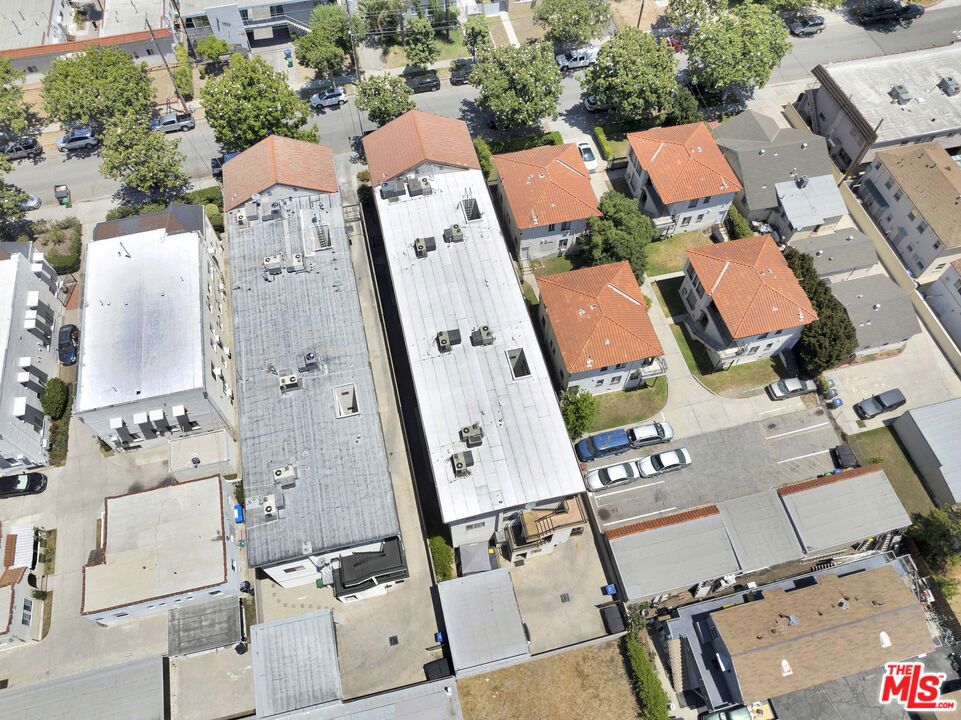 1004 E Garfield Avenue