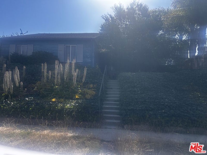 11726 Spinning Avenue
