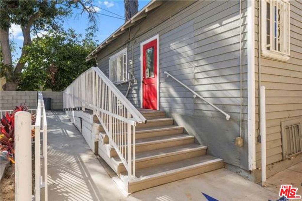 522 W Vernon Avenue