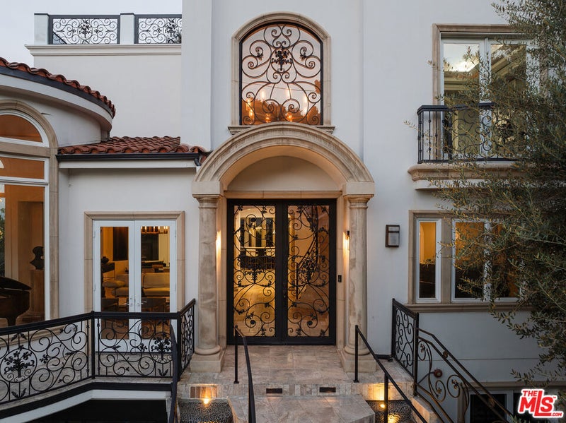 3932 Blue Canyon Drive
