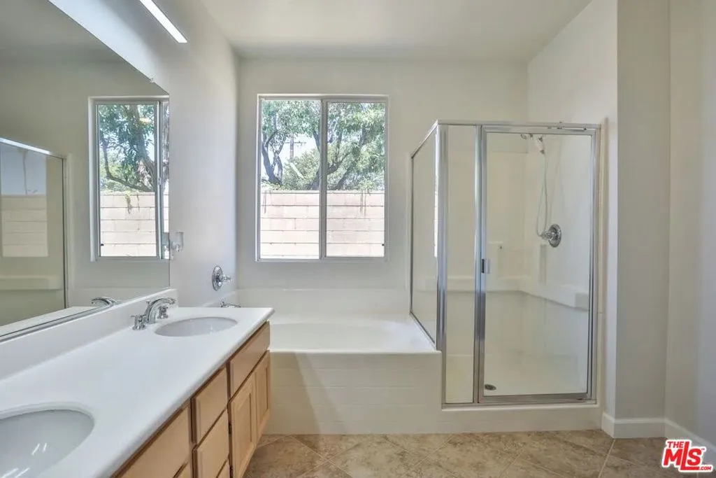 Garden Grove, California 92840, United States, 3 Bedrooms Bedrooms, ,2 BathroomsBathrooms,Residential,Active,167140