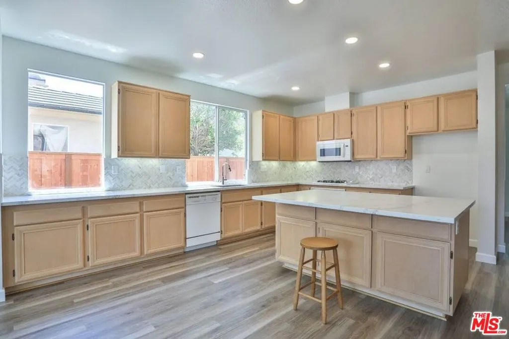 Garden Grove, California 92840, United States, 3 Bedrooms Bedrooms, ,2 BathroomsBathrooms,Residential,Active,167140