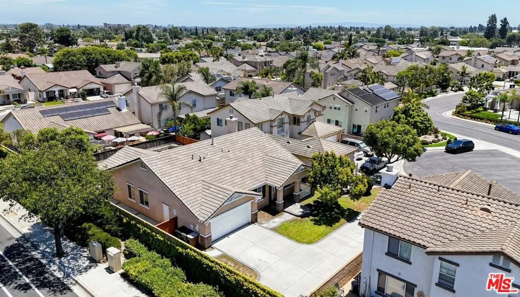 Garden Grove, California 92840, United States, 3 Bedrooms Bedrooms, ,2 BathroomsBathrooms,Residential,Active,167140