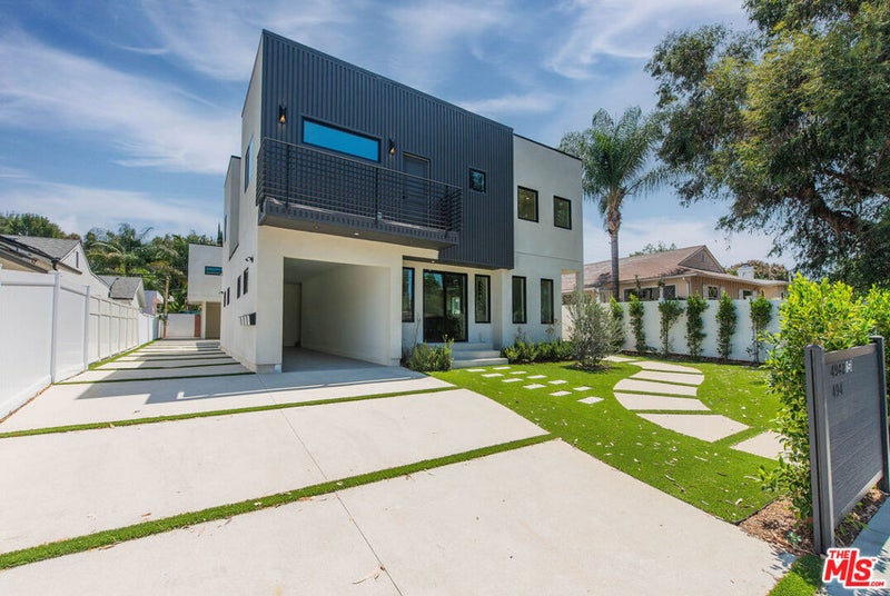4942 Topanga Canyon Boulevard