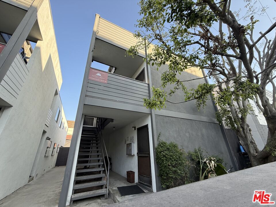 36 Horizon Avenue