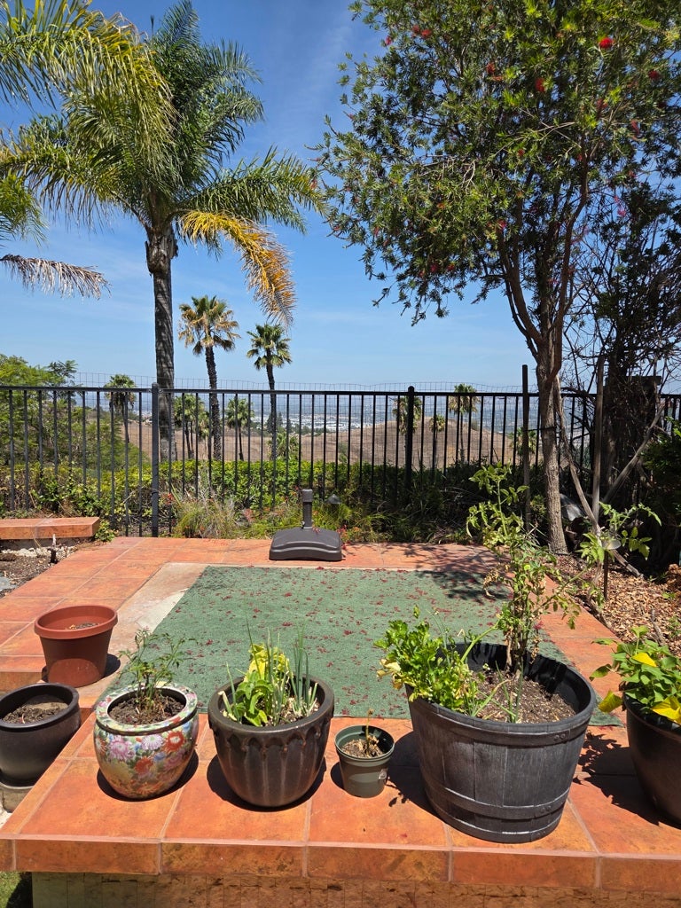 810 S Shanada Court