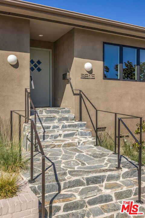 3815 Chanson Drive