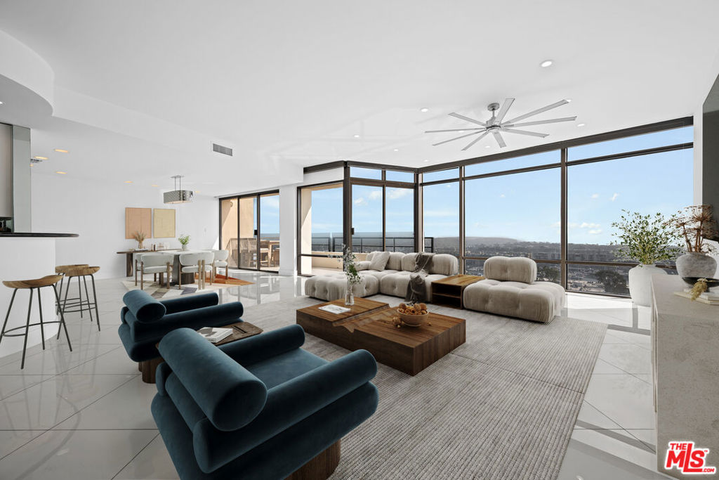 4267 Marina City Dr PH 4