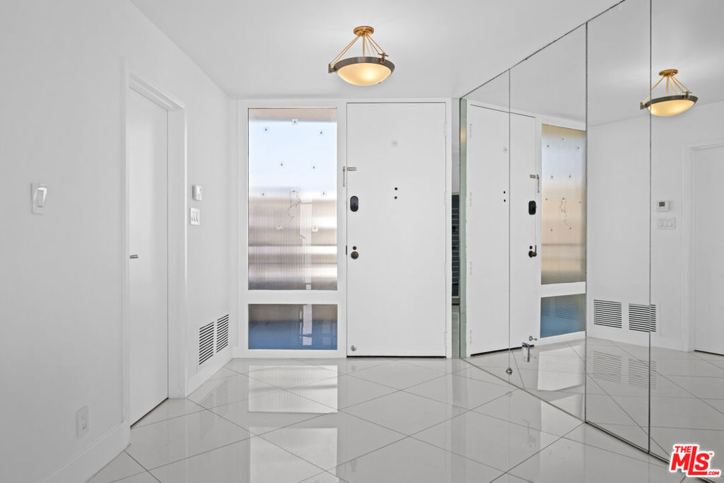 4267 Marina City Dr PH 4