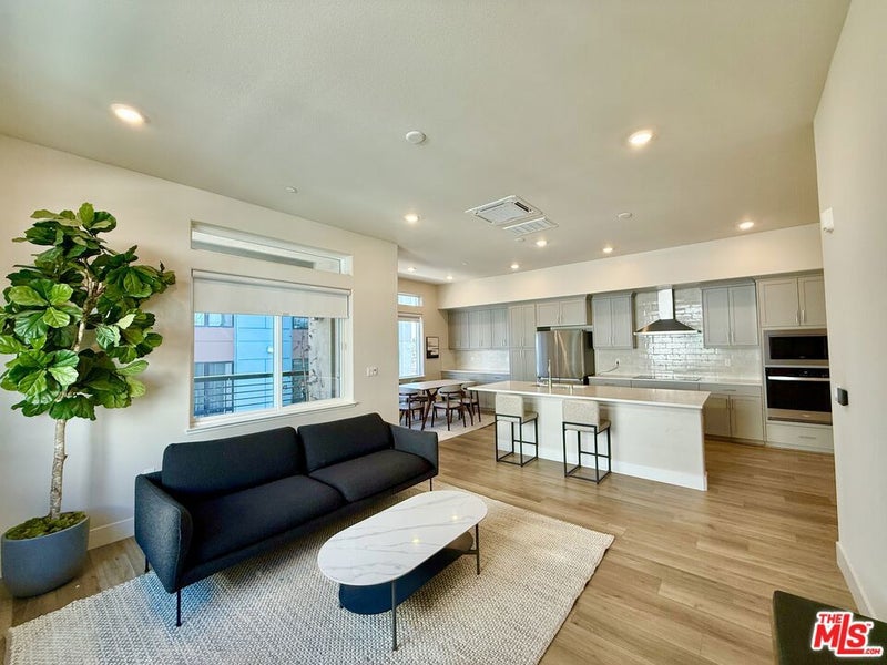 3356 Petunia Court 403