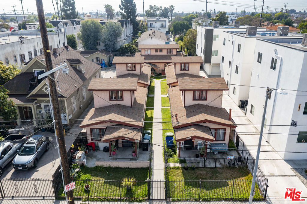 634 E Adams Boulevard