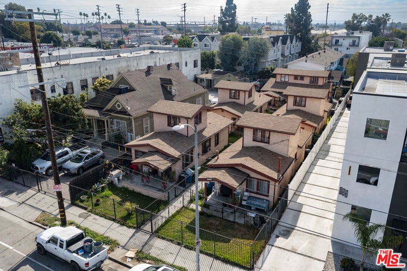 634 E Adams Boulevard