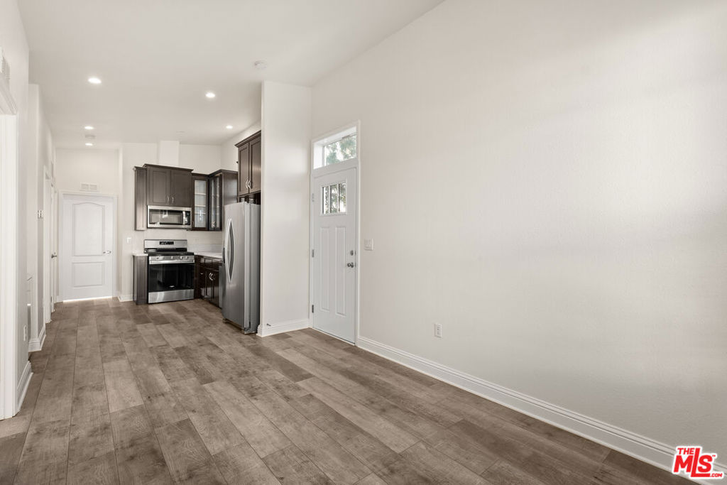 8250 Lankershim Boulevard 109