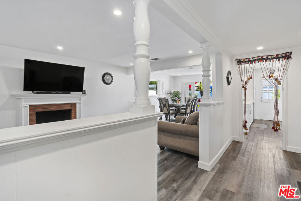 22509 Saticoy Street