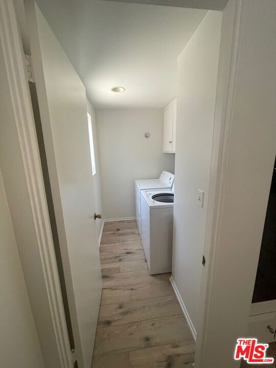 4305 Redwood Avenue 10