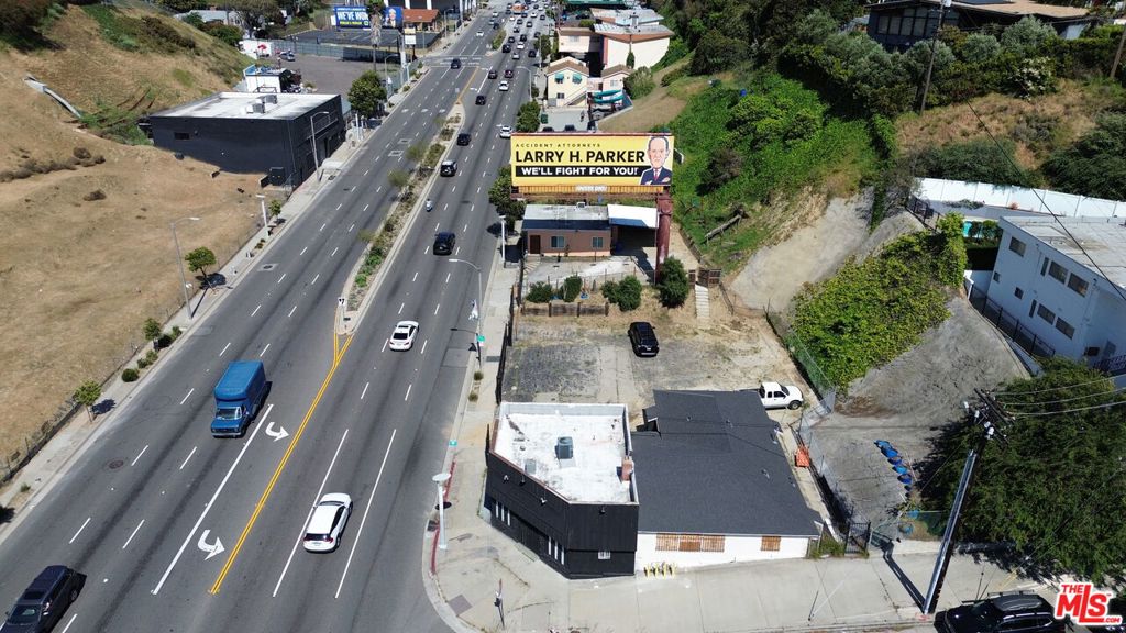 4634 W Slauson Avenue
