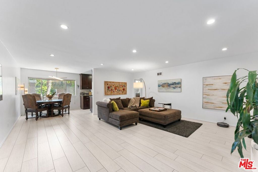 2002 4th Street 102
