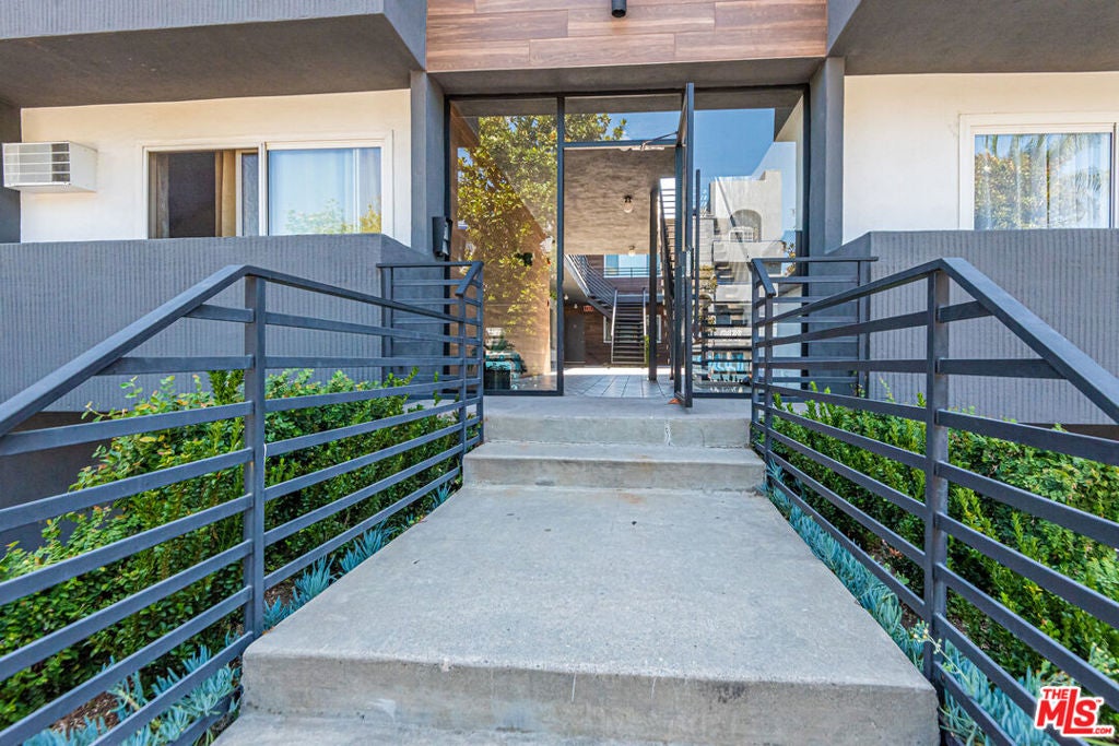 1534 S Shenandoah Street