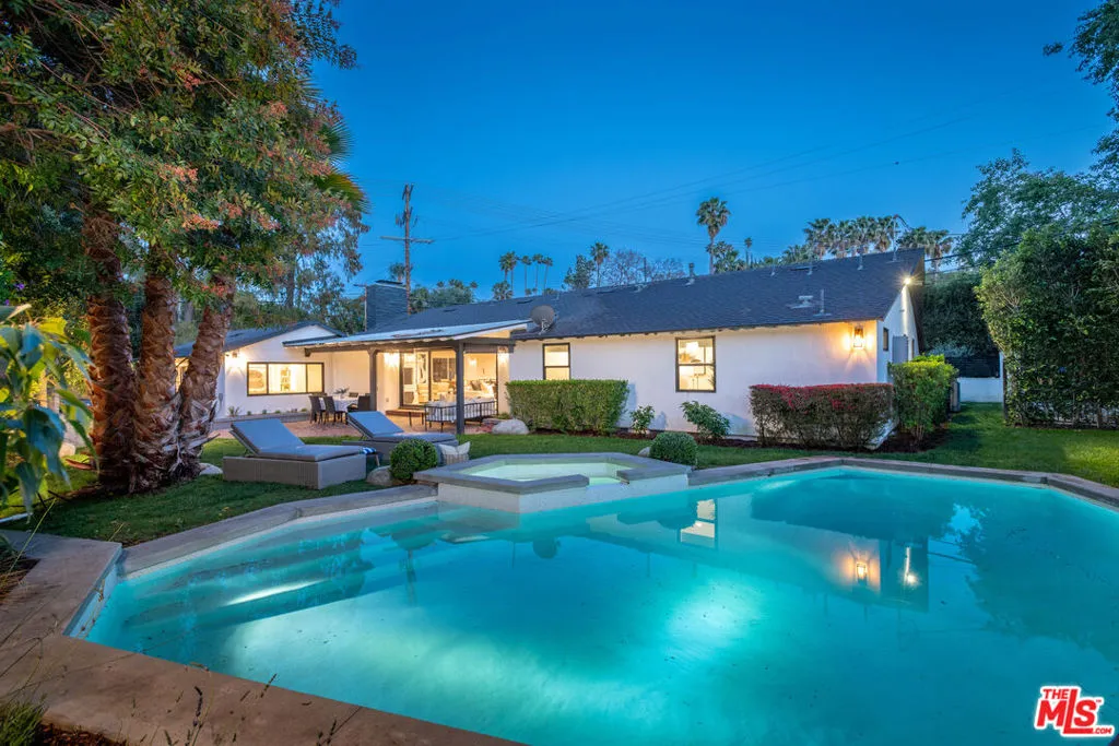 Encino, California 91436, United States, 4 Bedrooms Bedrooms, ,4 BathroomsBathrooms,Residential,Active,103542