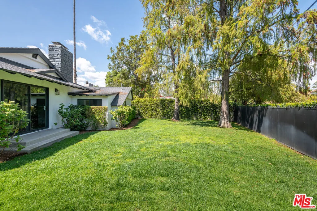 Encino, California 91436, United States, 4 Bedrooms Bedrooms, ,4 BathroomsBathrooms,Residential,Active,103542