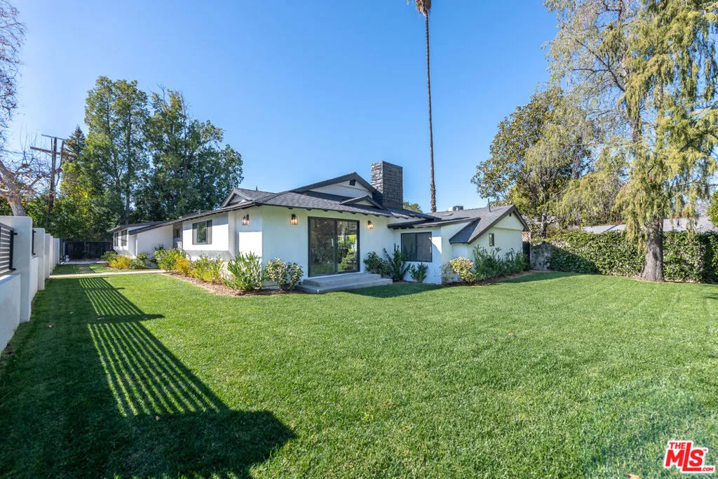 Encino, California 91436, United States, 4 Bedrooms Bedrooms, ,4 BathroomsBathrooms,Residential,Active,103542