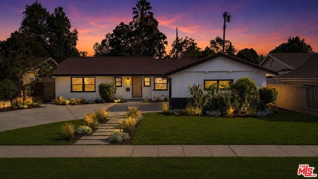 14930 Leadwell Street, Los Angeles