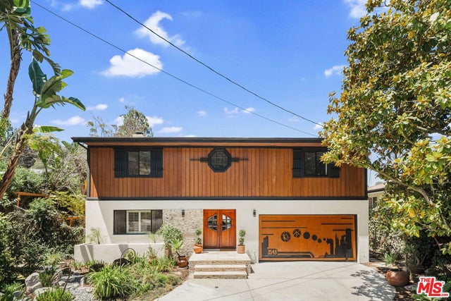 3543 Stone Canyon Avenue, Los Angeles