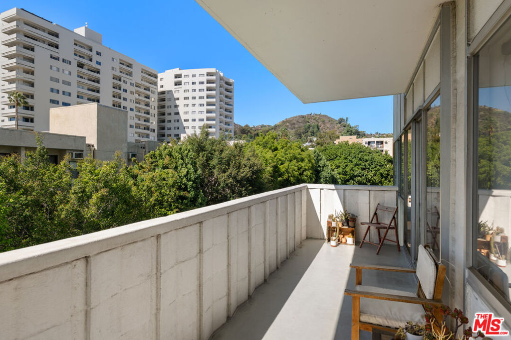 7135 Hollywood Boulevard 509