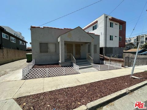 1113 S Hobart Boulevard Los Angeles CA 90006