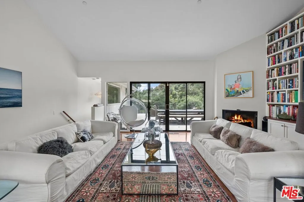 Goleta, California 93117, United States, 5 Bedrooms Bedrooms, ,5 BathroomsBathrooms,Residential,Active,176450