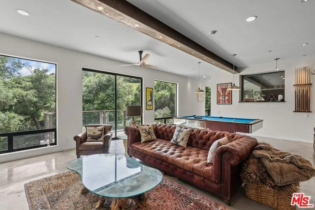 Goleta, California 93117, United States, 5 Bedrooms Bedrooms, ,5 BathroomsBathrooms,Residential,Active,176450