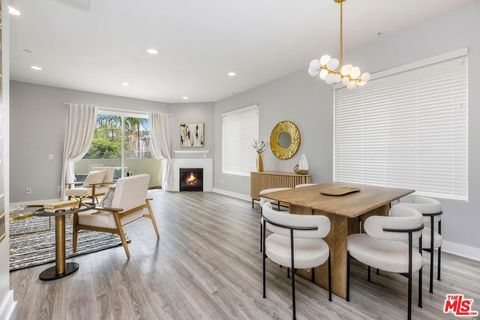 11851 Laurelwood Drive 102 Studio City CA 91604