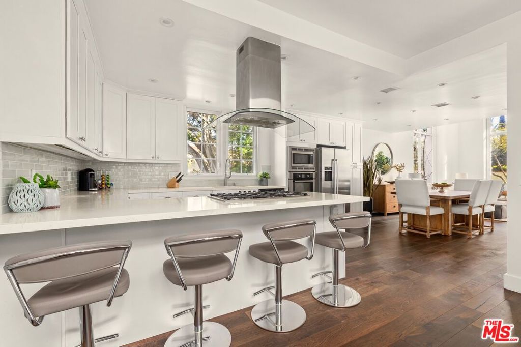 Properties 4 12320 Ridge Circle